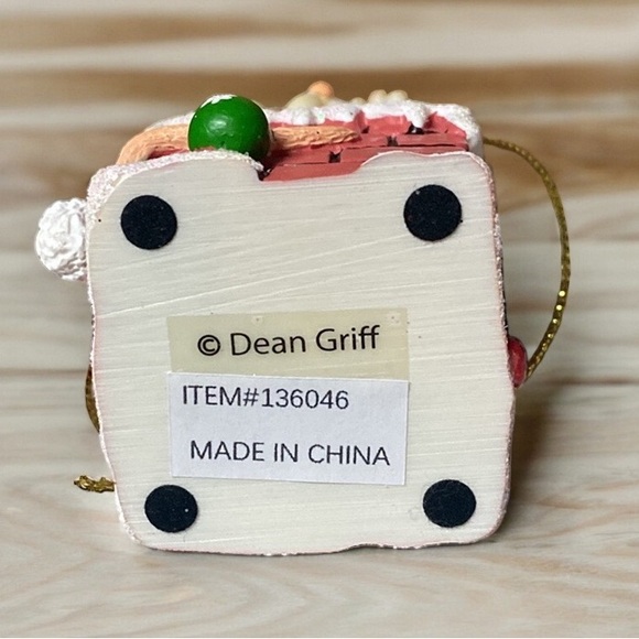 CHRISTMAS MOUSE IN CHIMNEY CHARMING TAILS ORNAMENT - Picture 8 of 11